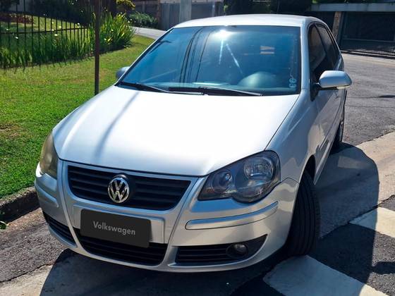 VOLKSWAGEN POLO 1.6 MI SPORTLINE 8V FLEX 4P AUTOMATIZADO VOLKSWAGEN POLO 1.6 MI SPORTLINE 8V FLEX 4P AUTOMATIZADO